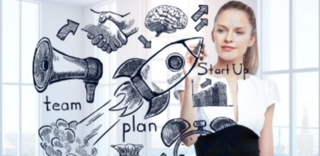 Eine Frau skizziert Ideen für ein Startup. Symbole wie ein Team, ein Plan und eine Rakete stehen für Innovation und Zusammenarbeit.